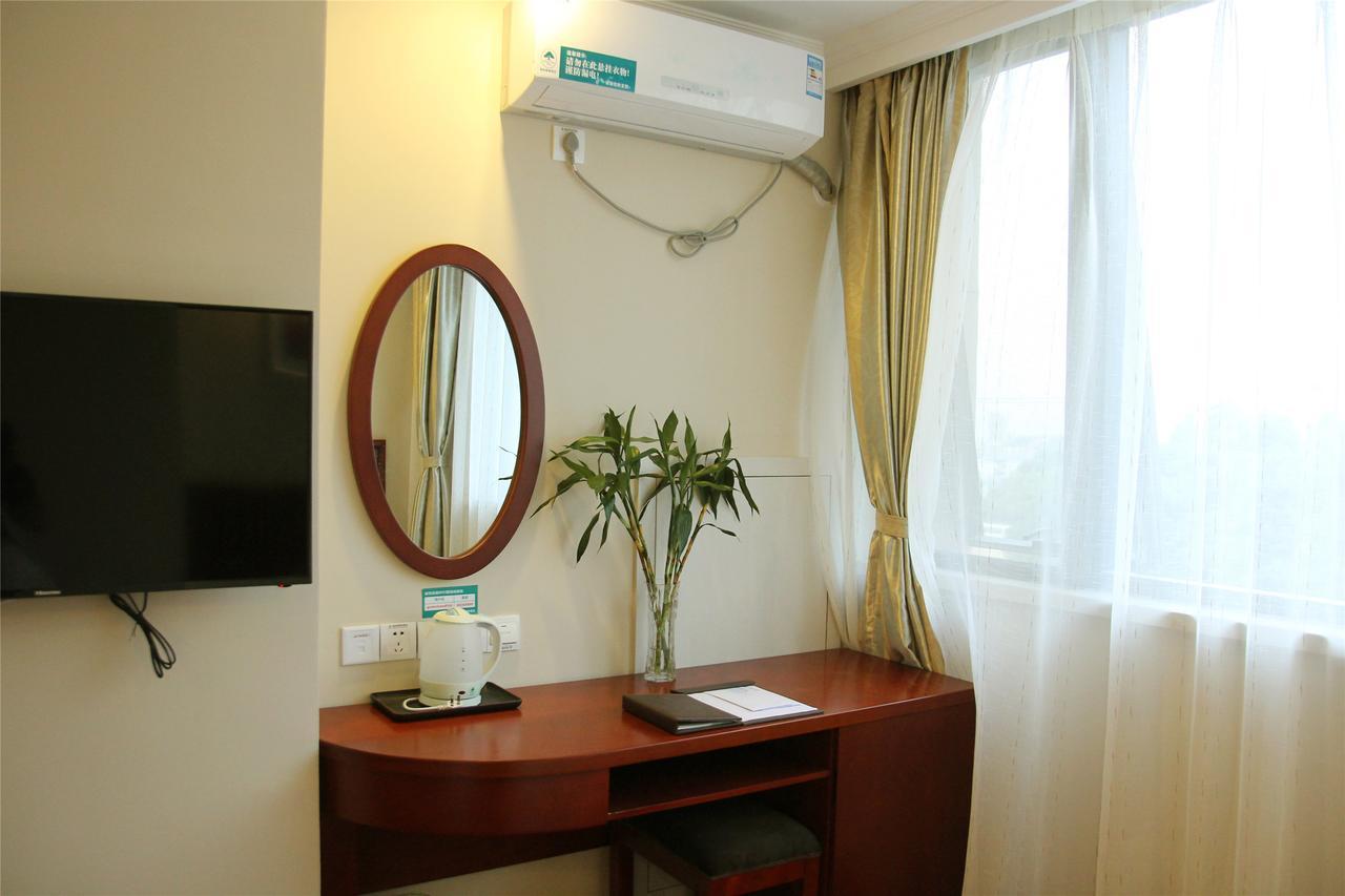 Greentree Inn Jiangsu Zhenjiang Jiangsu Science And Technology University Youth Square Express Hotel 양저우 외부 사진